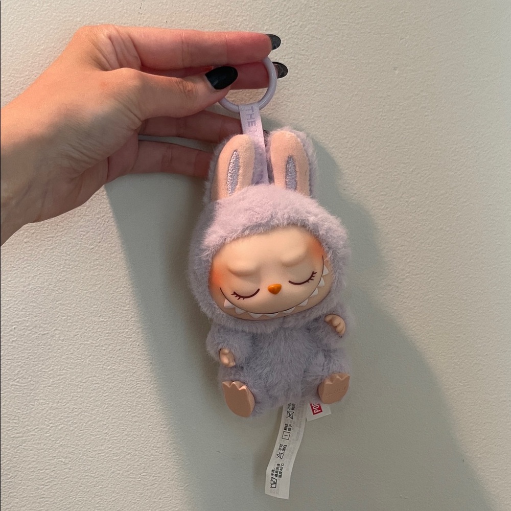 Have a Seat Labubu Zizi